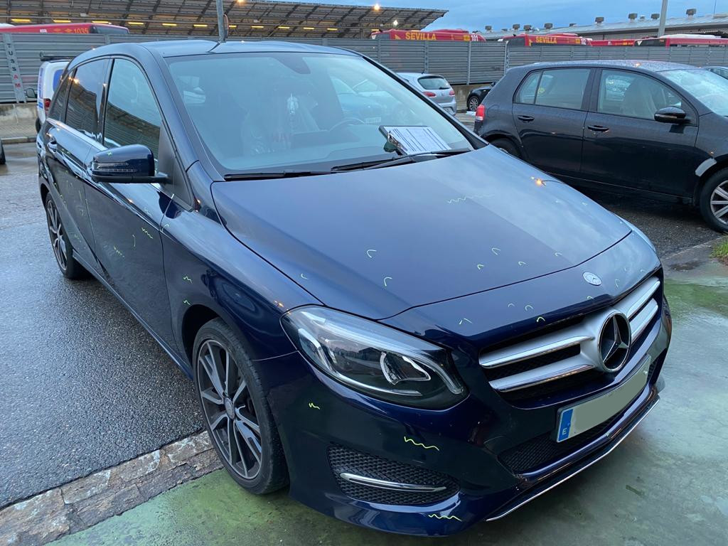 Mercedes B200 foto 4